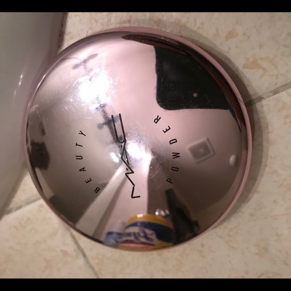 MAC - Picture 4 of 4